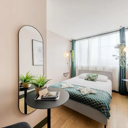 Spacieux, Paris Centre 20min, Orly 20min, 35min Guest house Massy (Essonne)