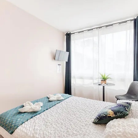 Spacieux, Paris Centre 20min, Orly 20min, 35min Guest house
